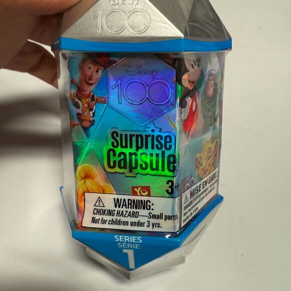 Disney 100th Surprise Capsule Series 1 - Picture 2 of 8